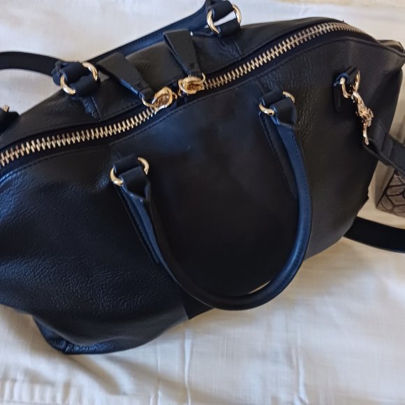 Estilo emporie Handbags - Estilo Emporio Genuine Leather Satchel